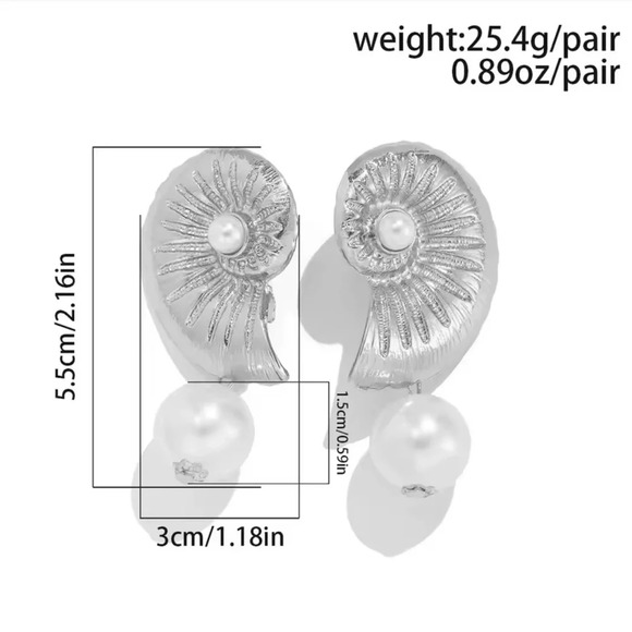Seashell Pearl Snail Earrings - Picture 4 of 11